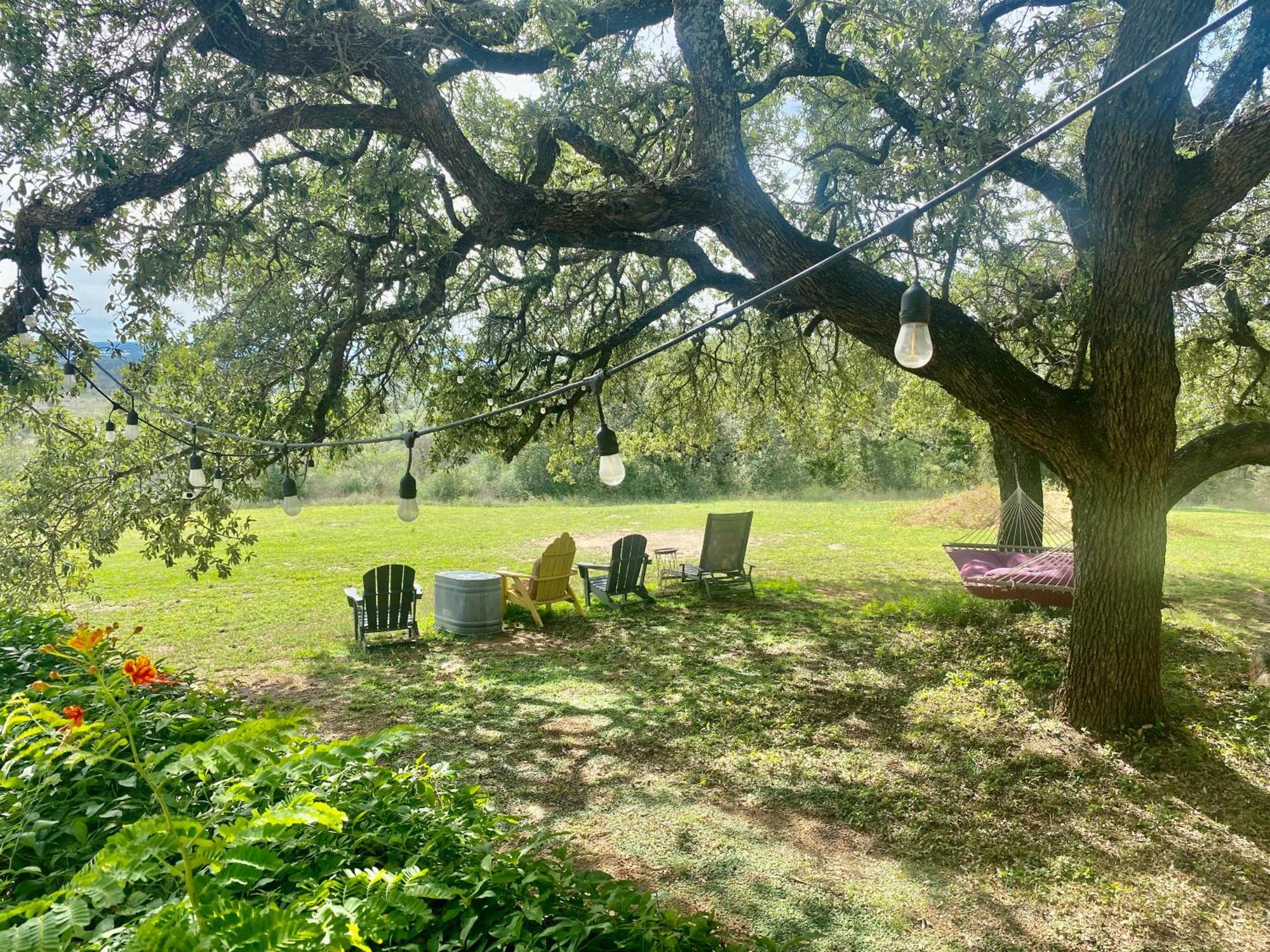V700 Ranch Stays Marble Falls Exterior foto